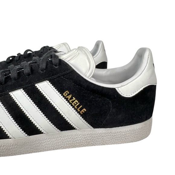 ADIDAS Gazelle Classic Shoes in Iconic Core Black / White / Gold Metallic - Picture 6 of 13